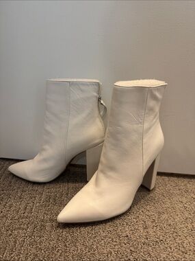 Women's White Pointed Toe Block Heel Ankle Boots